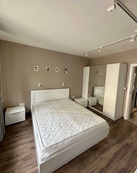 Дава се под наем Двустаен апартамент в Пловдив, Център - 55 кв.м за 300 € - Снимка #2