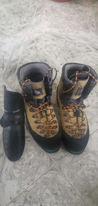 La Sportiva Nepal 42.5