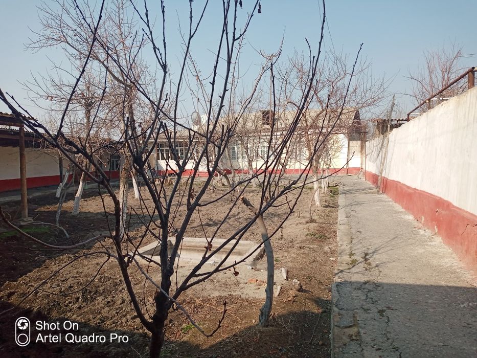 10сотихли ховли уй сотилади!!!