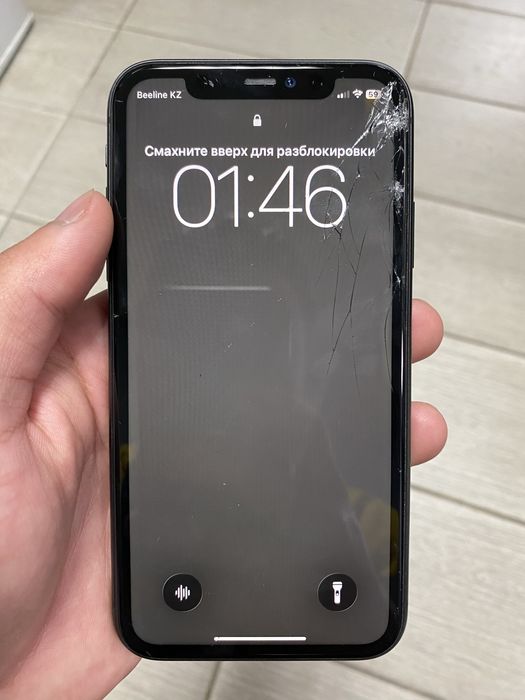 Продам iphone 11 128гб