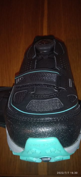OFERTĂ !  Pearl Izumi- Pantofi ciclism pentru femei