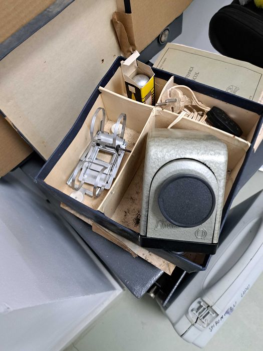 Proiector diafilme Diascol