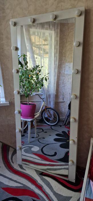 Продам зеркало для салона красоты