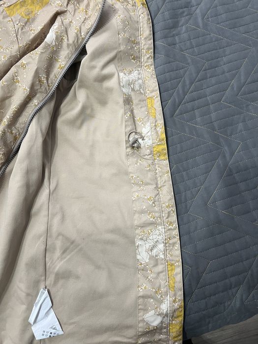 Ветровка для девочки