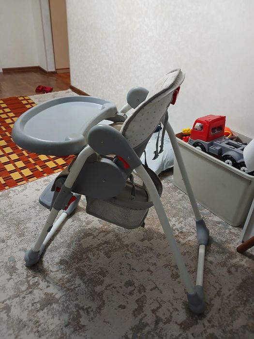 Детский столик, в отличном состоянии