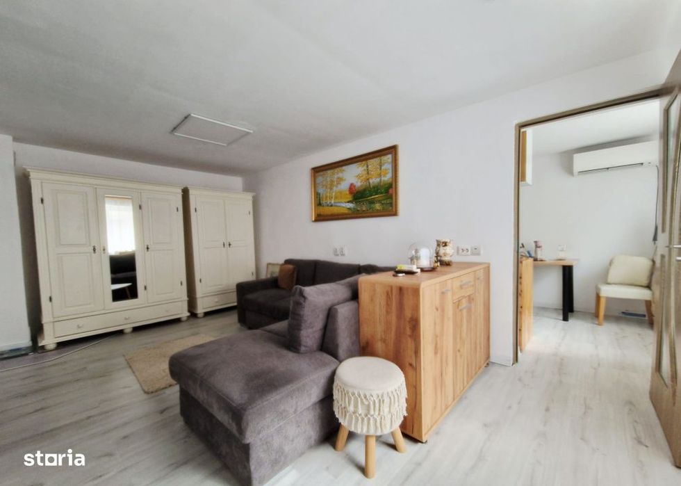 Casa la tara, la 30 min de Cluj – renovata, livada pe rod si teren 1