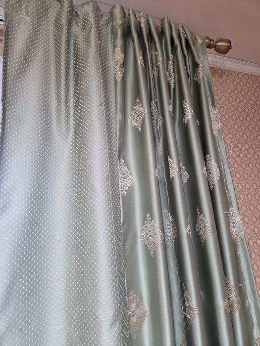 Продам комплект покрывало и шторы