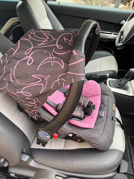 Бебешко столче за кола