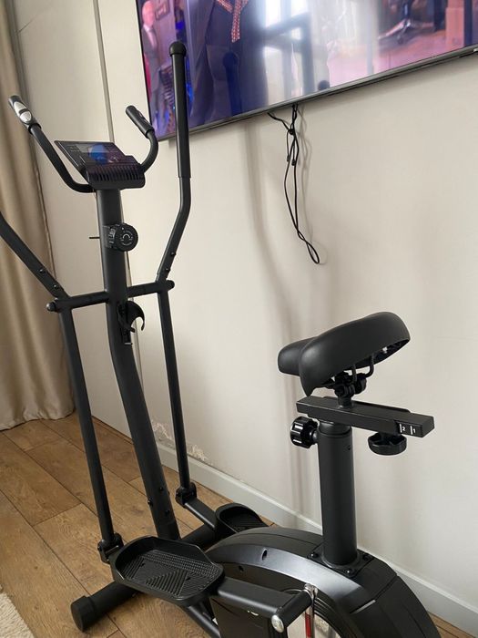 Продается складной эллиптический тренажер.