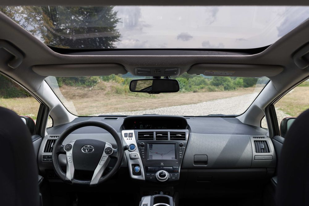 Toyota Prius Plus + Full Hybrid / Cutie automata