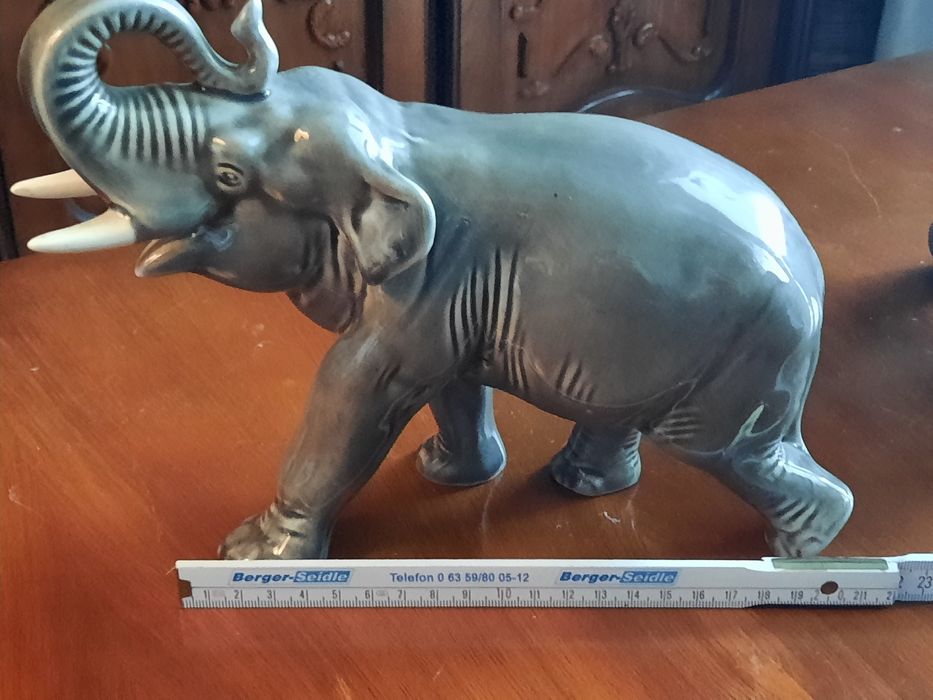 Bibelouri vechi, dimensiuni mari