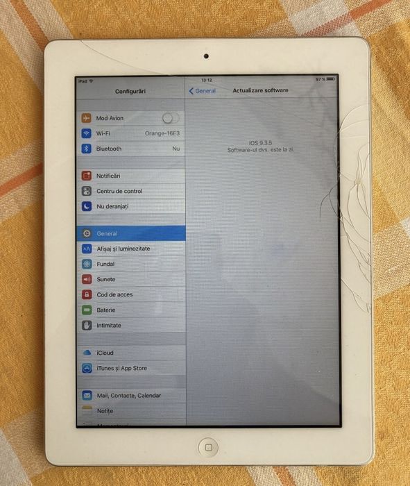 Ipad 2 alb . Memorie 32gb . Baterie 85%