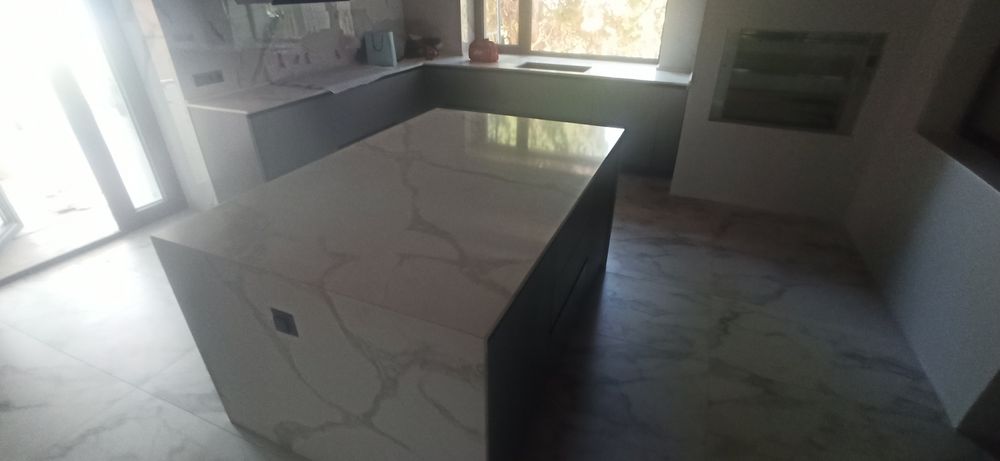 Искусственный камень;столешницы, ресепшн, туалетный столик и т.д.