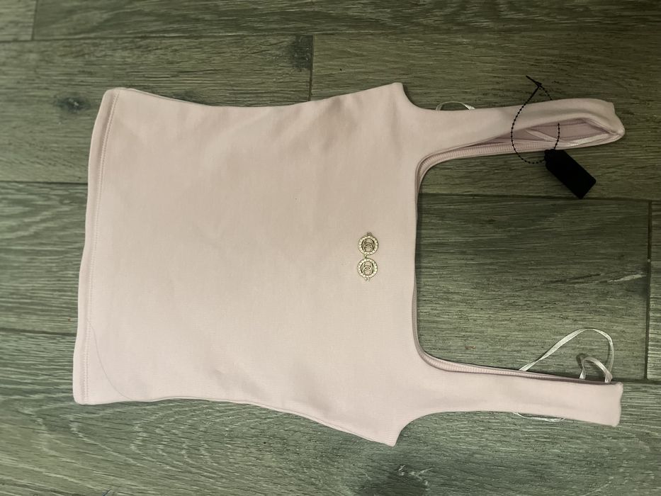 Топ от ластична материя