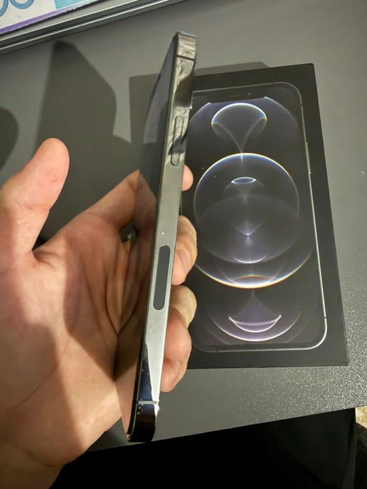 Продам iphone 12 pro