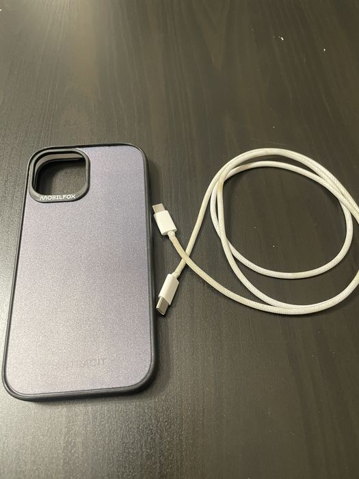 Iphone 15 black 128 gb + cablu date + husa