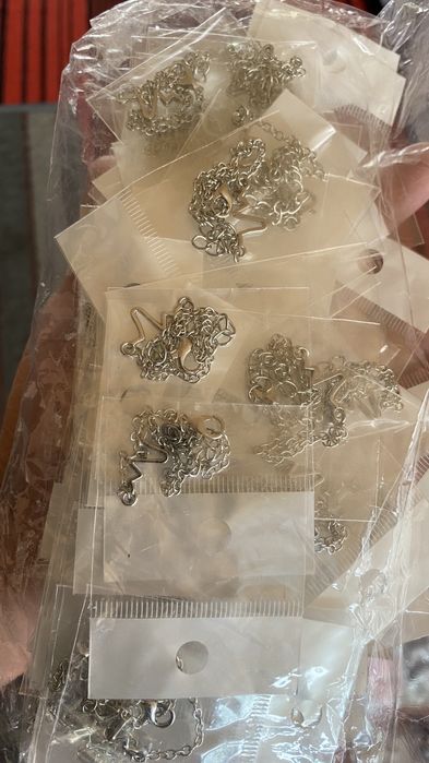 Заколки неведимки