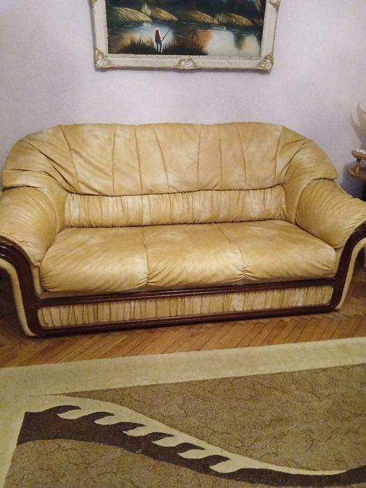 Vand set canapea si 2 fotolii,impecabile