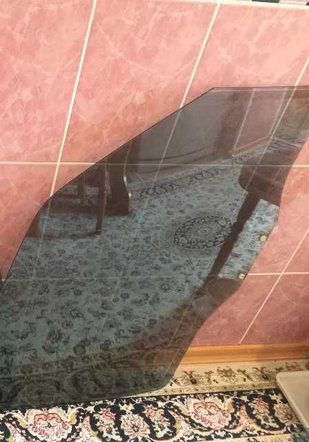 Стекло на Mitsubishi Pajero 3 - на переднюю (пассажирскую) дверь