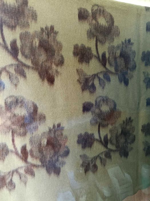 Продавам 5 броя вълнени одеяла почти нови