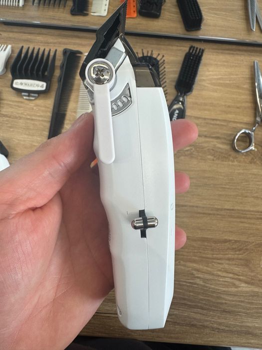 Mașina de tuns și trimmer Mrd Smartbrain