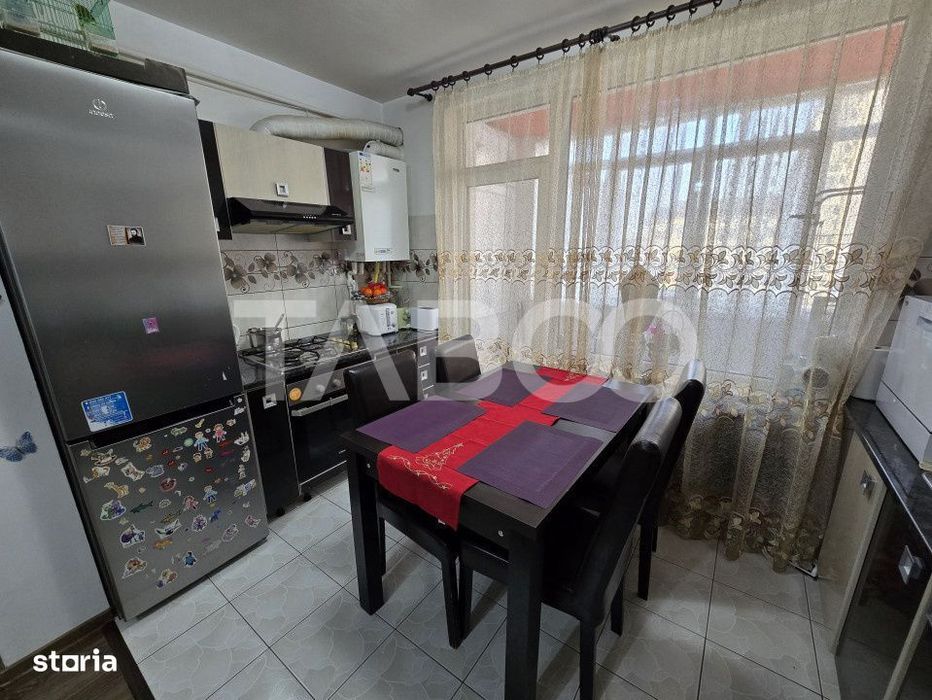 Apartament decomandat 3 camere 2 bai balcon etaj 1 Arhitectilor Sibiu