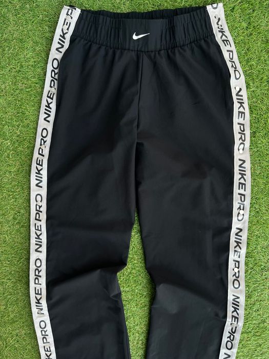 Дамско долнище : NIKE PRO TEAR AWAY S