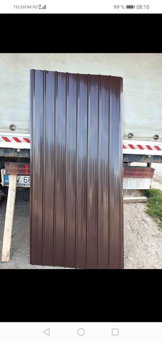 Tabla cutata colorata și zincata