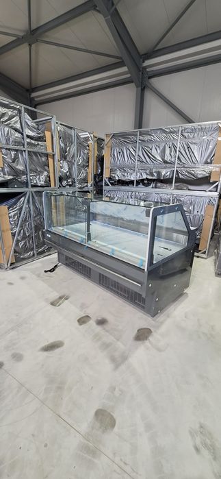 Echipamente frigorifice vitrina frigorifica mezeluri băuturi lactate La 2 pași