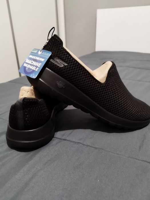 Обувки - Скечърс