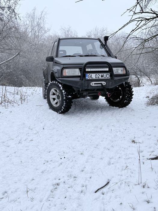 Suzuki vitara off road