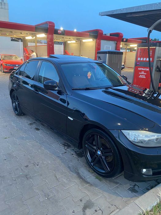 BMW Seria 3 2010 — imagine 5