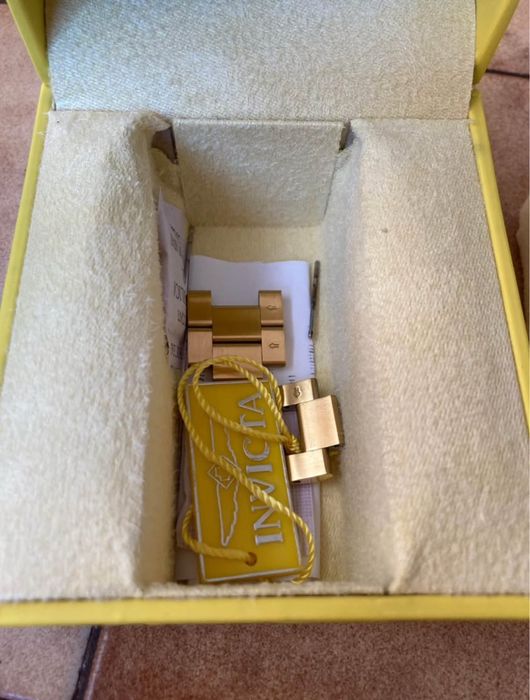 Часовник Invicta Pro Driver 28760