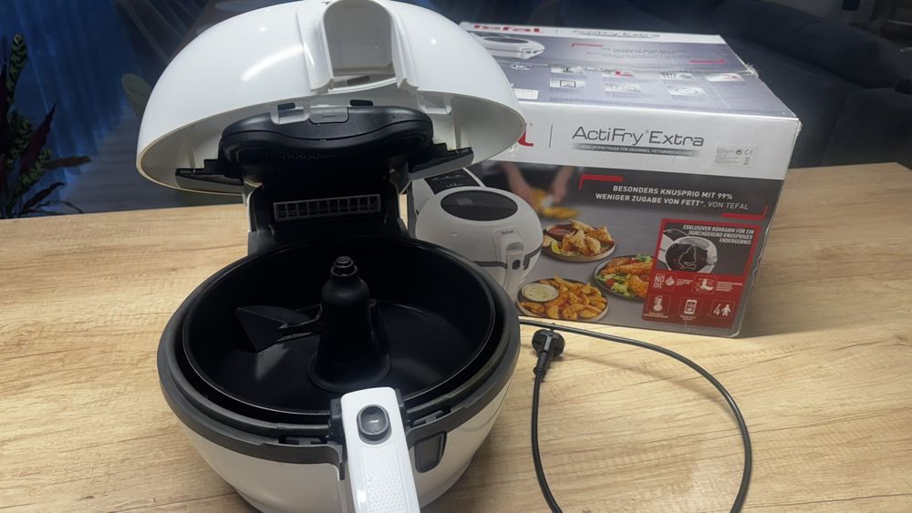 Уред за здравословно готвене Tefal ActiFry Extra
