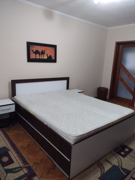 Inchiriez apartament