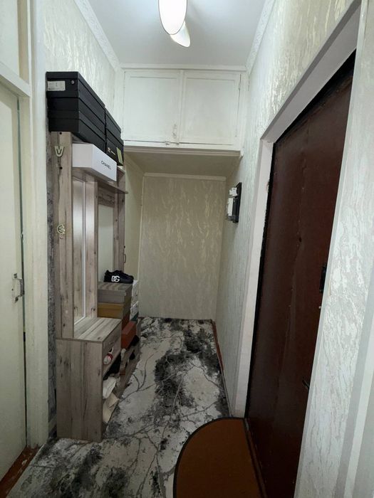 Srochna 1 xonalik  2 xona qilingan  Kvartira sotiladi