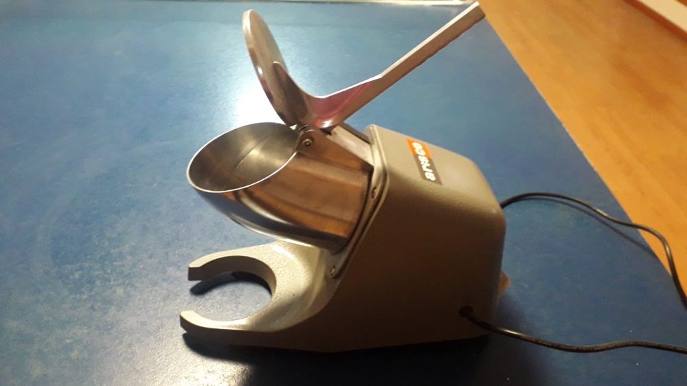 Овощерезка электромеханическая