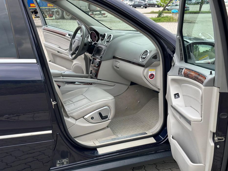 Mercedes Benz GL320 CDI 4MATIC