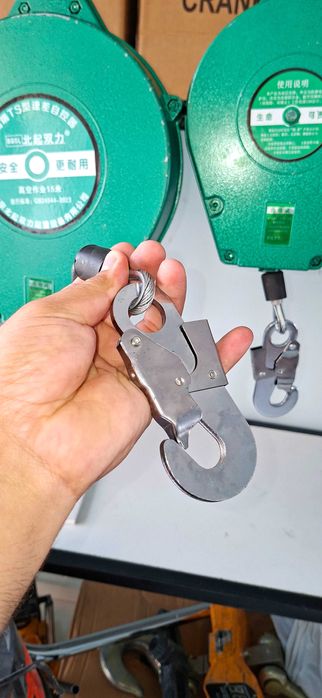Страховочный трос. Устройство от падения с высоты 150 кг 5-10-15 м