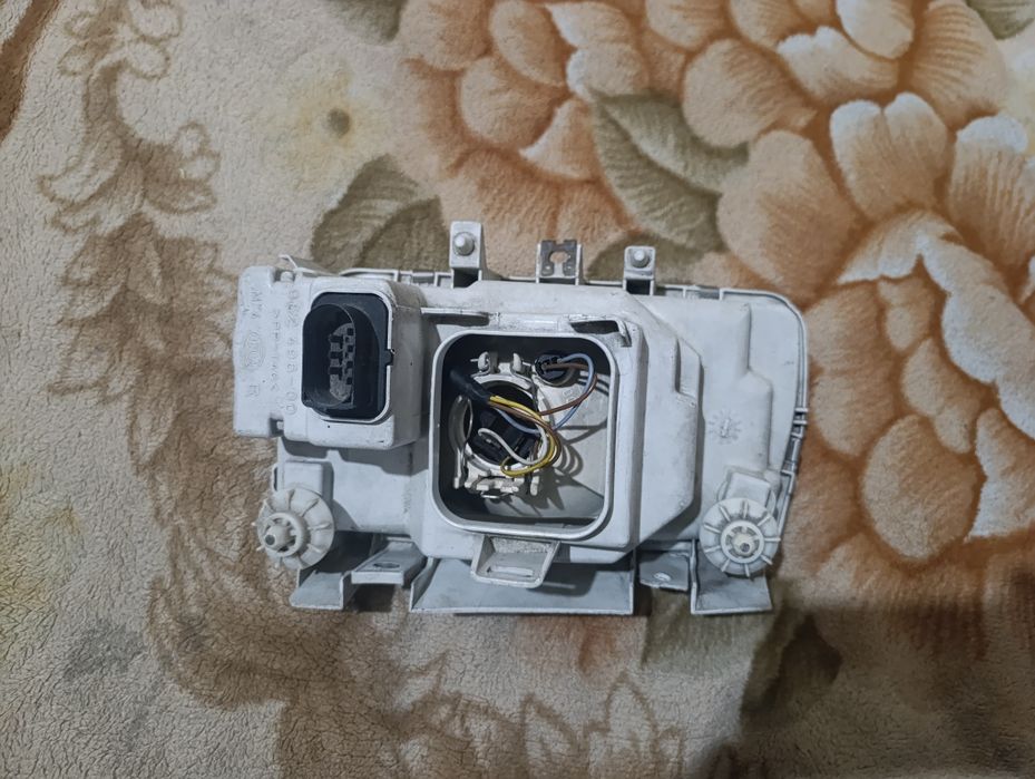 Фара на Фольксваген Поло