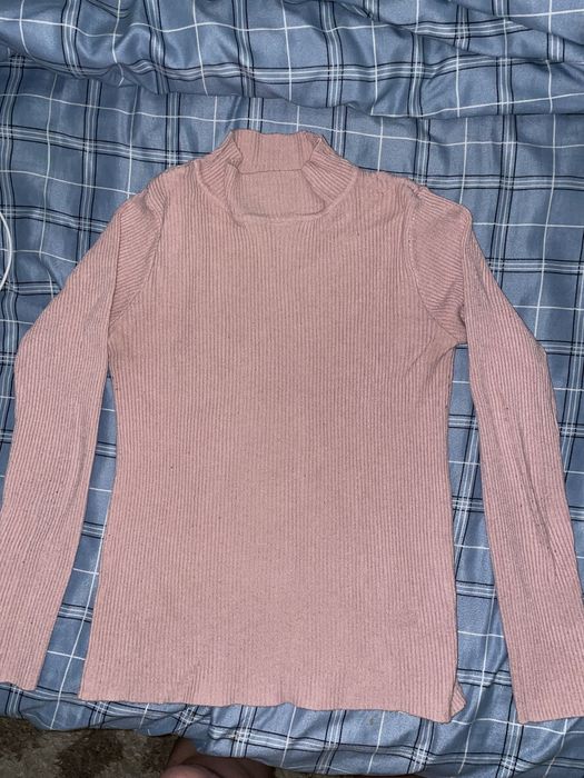 Футболки водолазки кофты