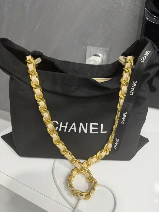 Дамска велурана чанта Chanel