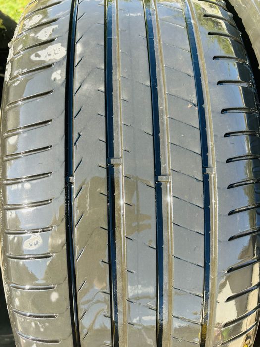 Vand cauciucuri Pirelli
