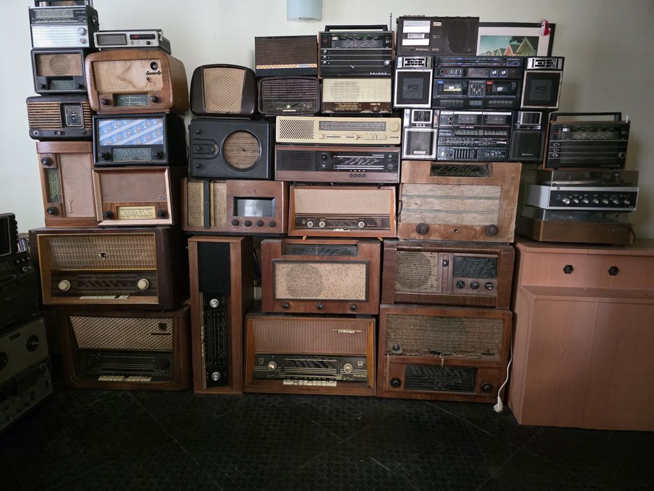 Ретро Радио приемници, 39 бр (радио, магнетофон, грамофон, касетофон)