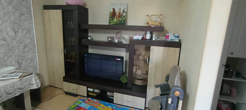 Продам стенку в гостиную