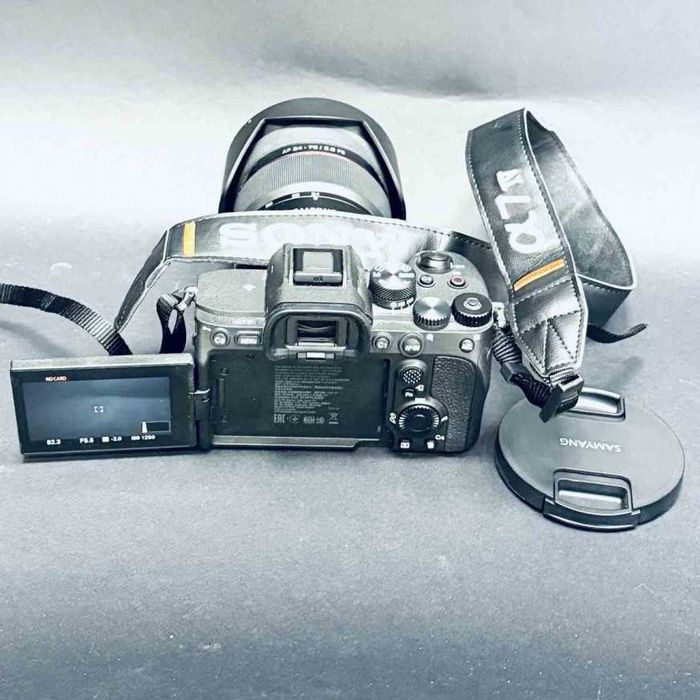 Фотоапарат SONY A7 IV+SAMYANG AF 24-70 / НА 104 КАДЪРА!