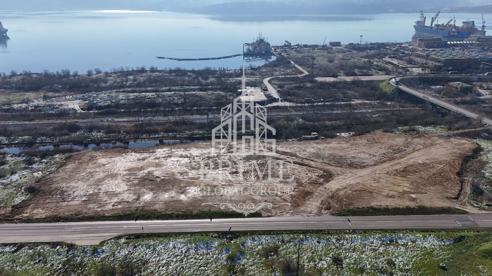 Промишлен парцел в с.Езерово, обл.Варна