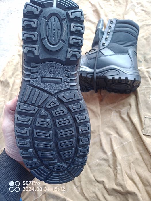 Берцы новые кожаные