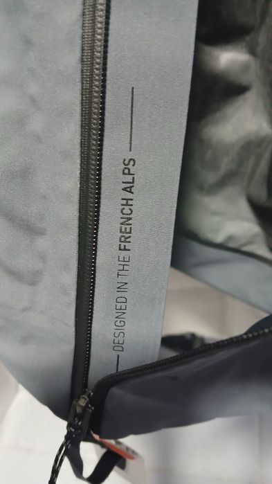 Geaca impermeabila quechua mh 900