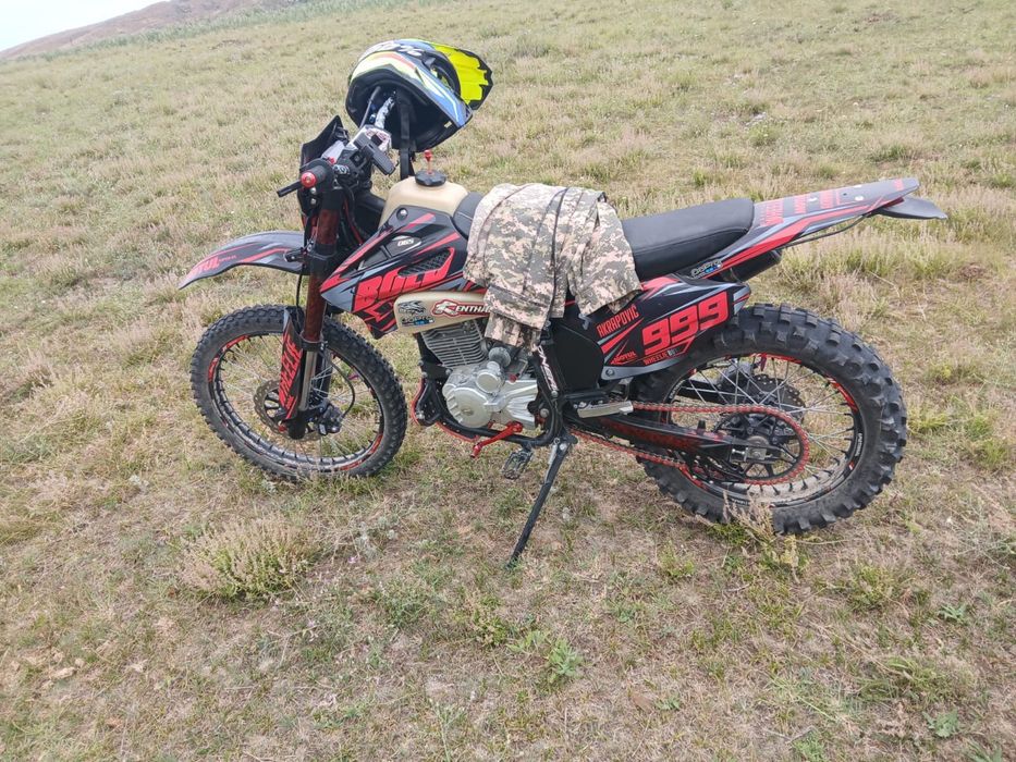 Продам мотоцикл и квадроцикл